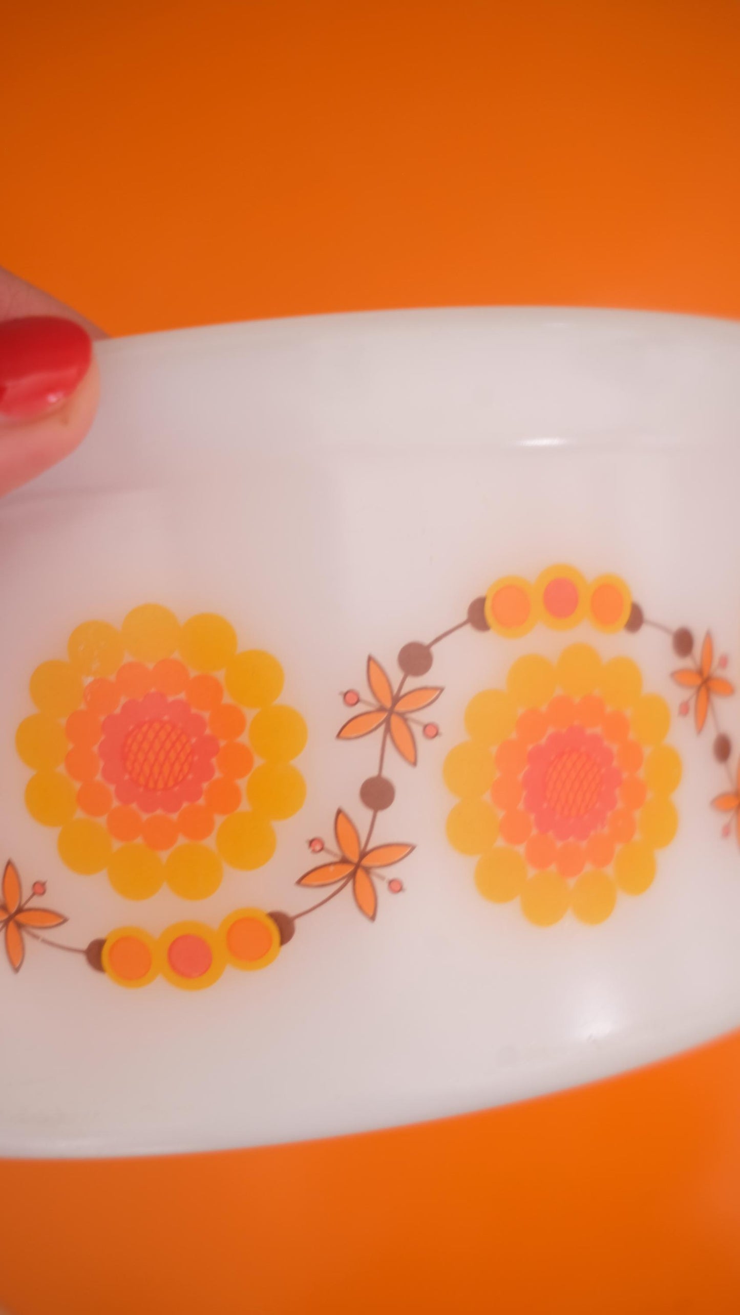 Plat à soufflé/Saladier vintage en arcopal