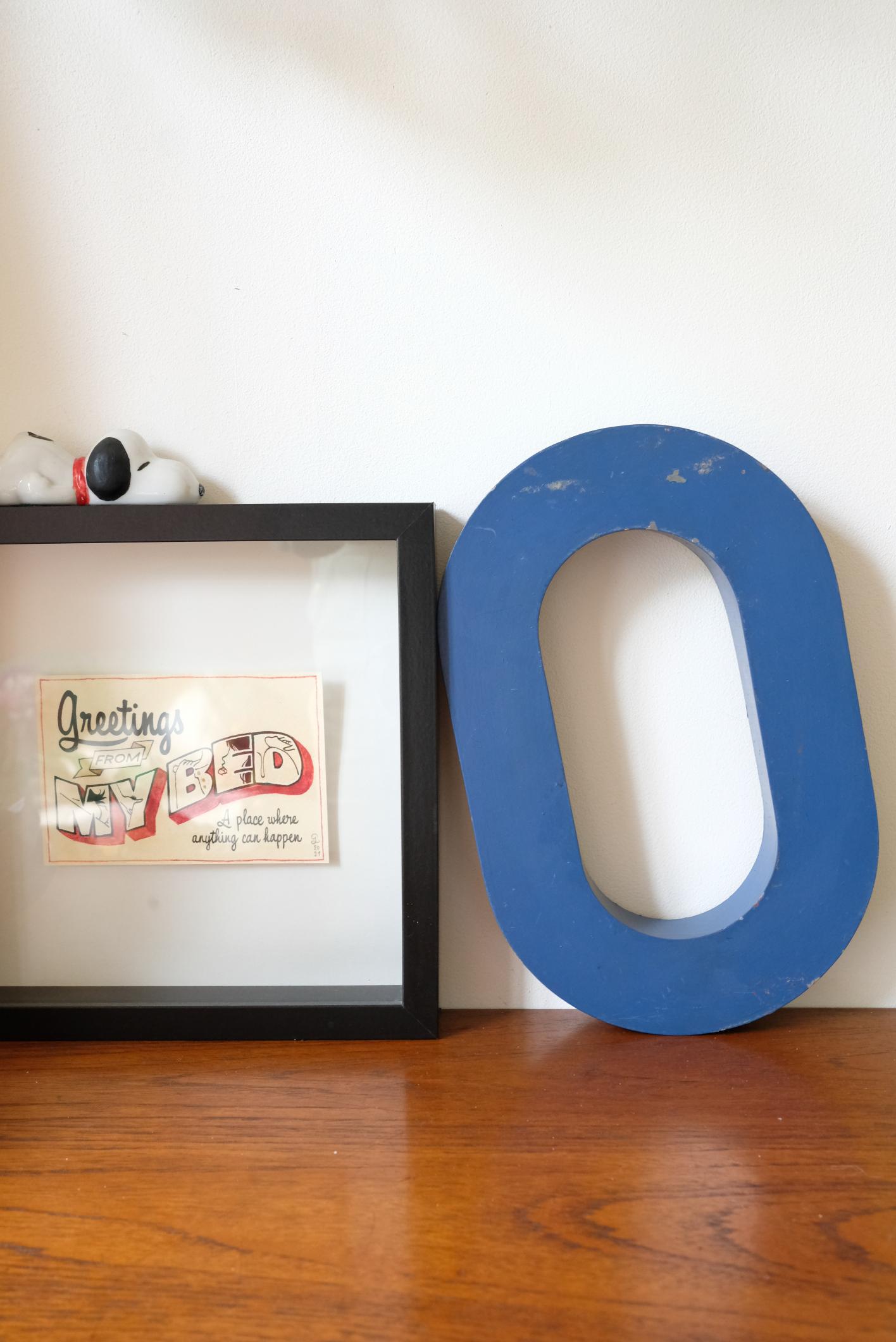 Lettres d'enseigne en métal peint
