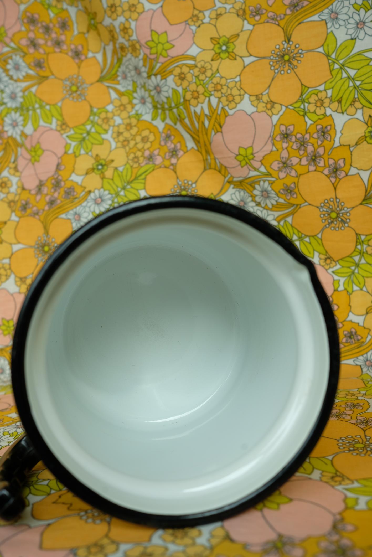 Pot à faire bouillir le lait