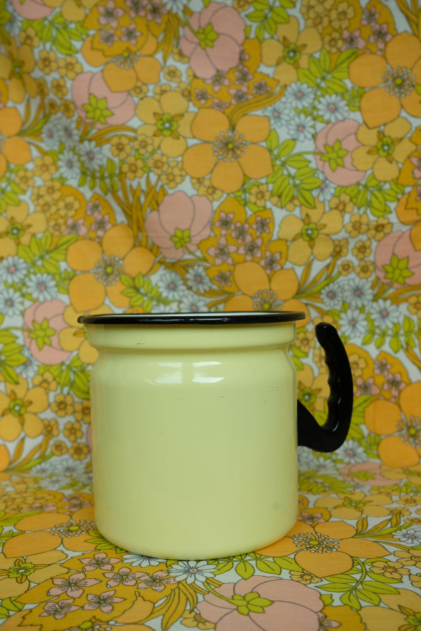 Pot à faire bouillir le lait