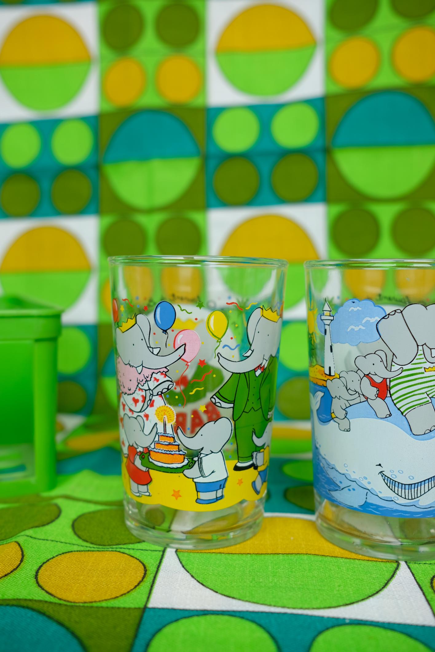 Lot de quatre verres Babar