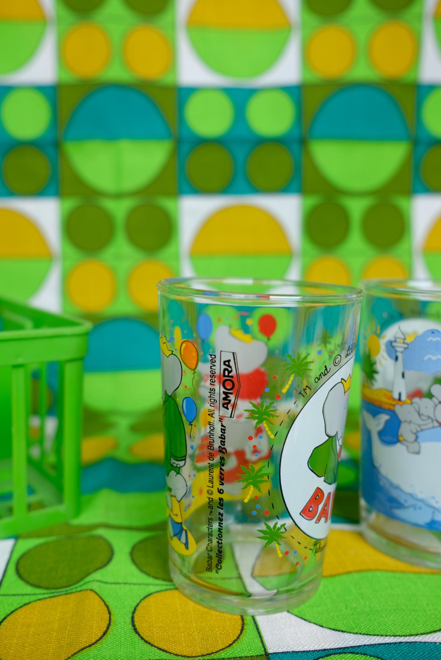Lot de quatre verres Babar