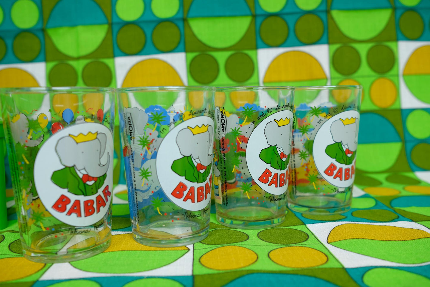Lot de quatre verres Babar