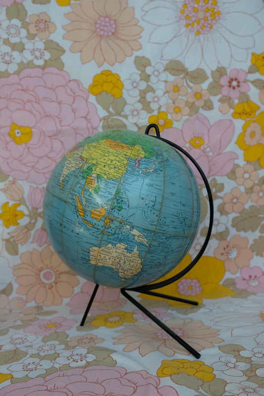 Globe tripode Barrière