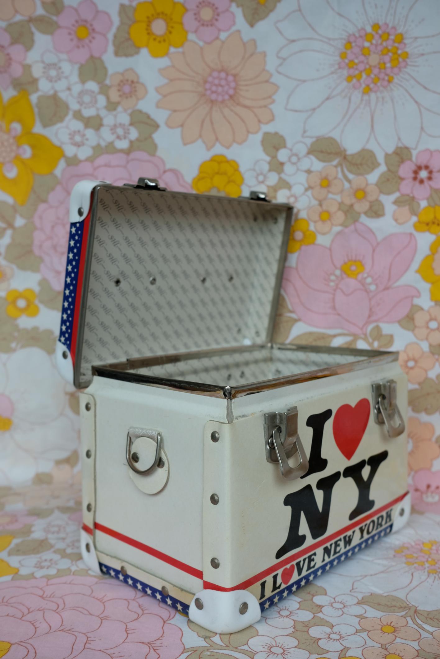 Valisette New York en carton
