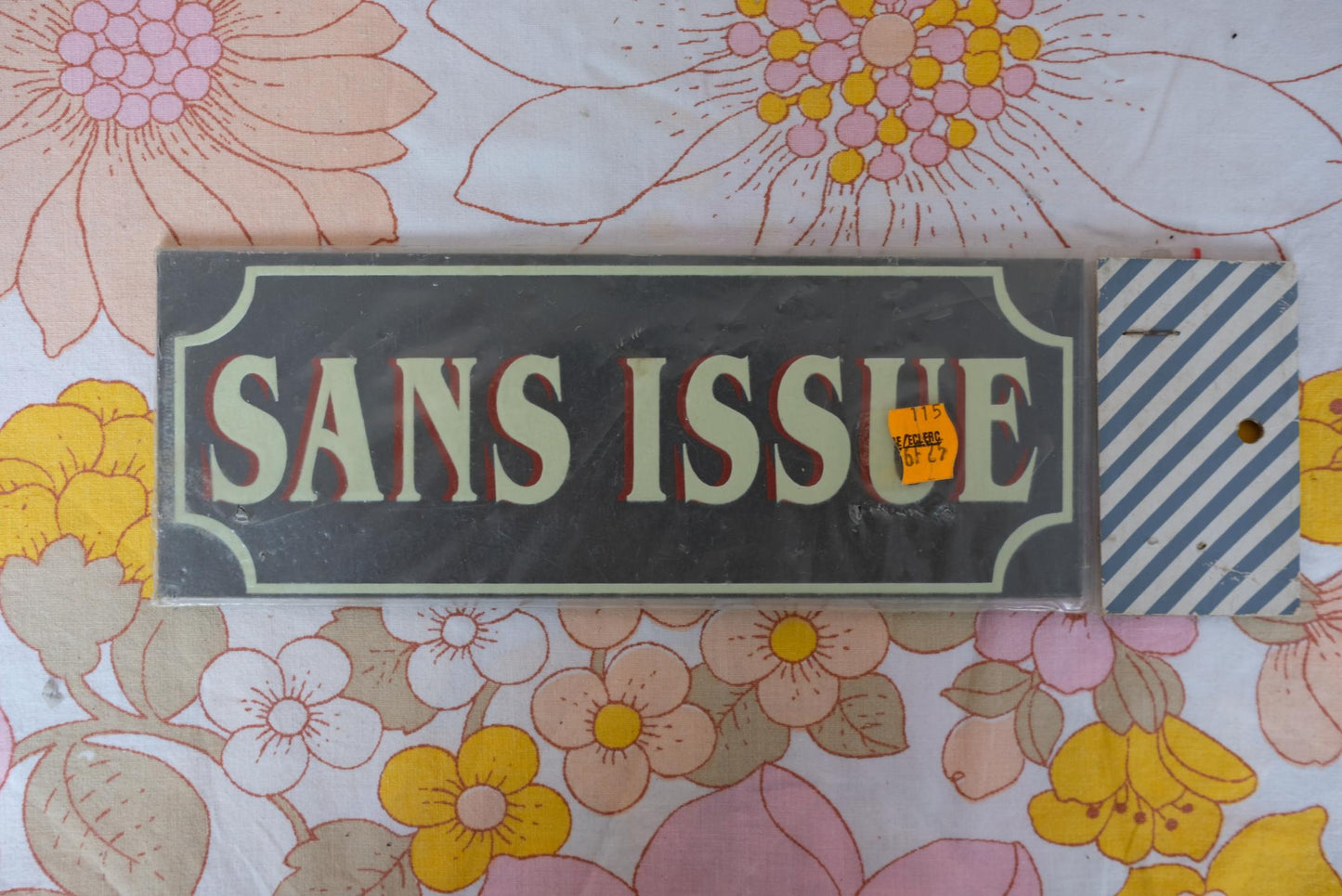 Plaque indicative
