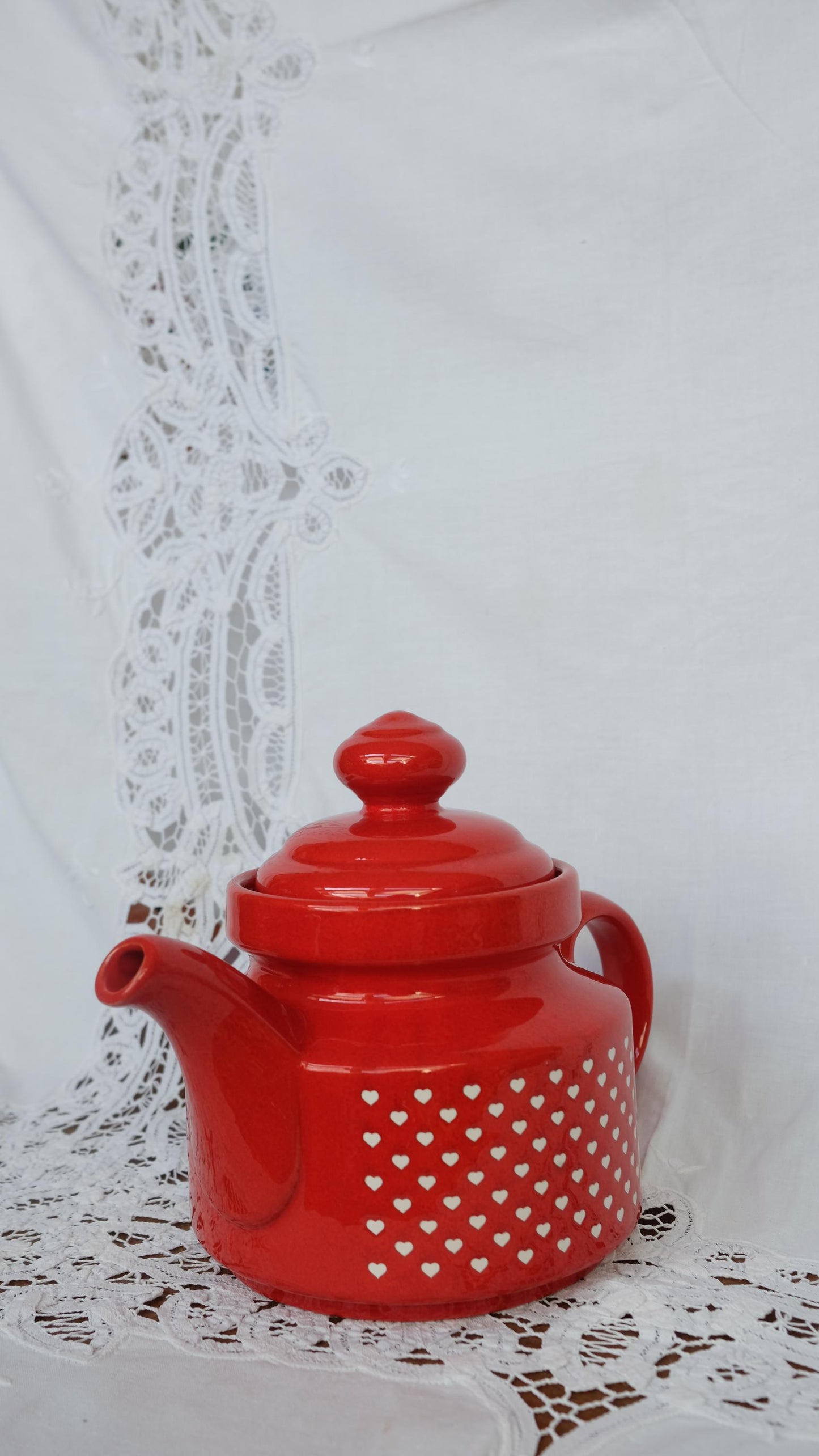 Théière Waechtersbach, motif petit cœurs