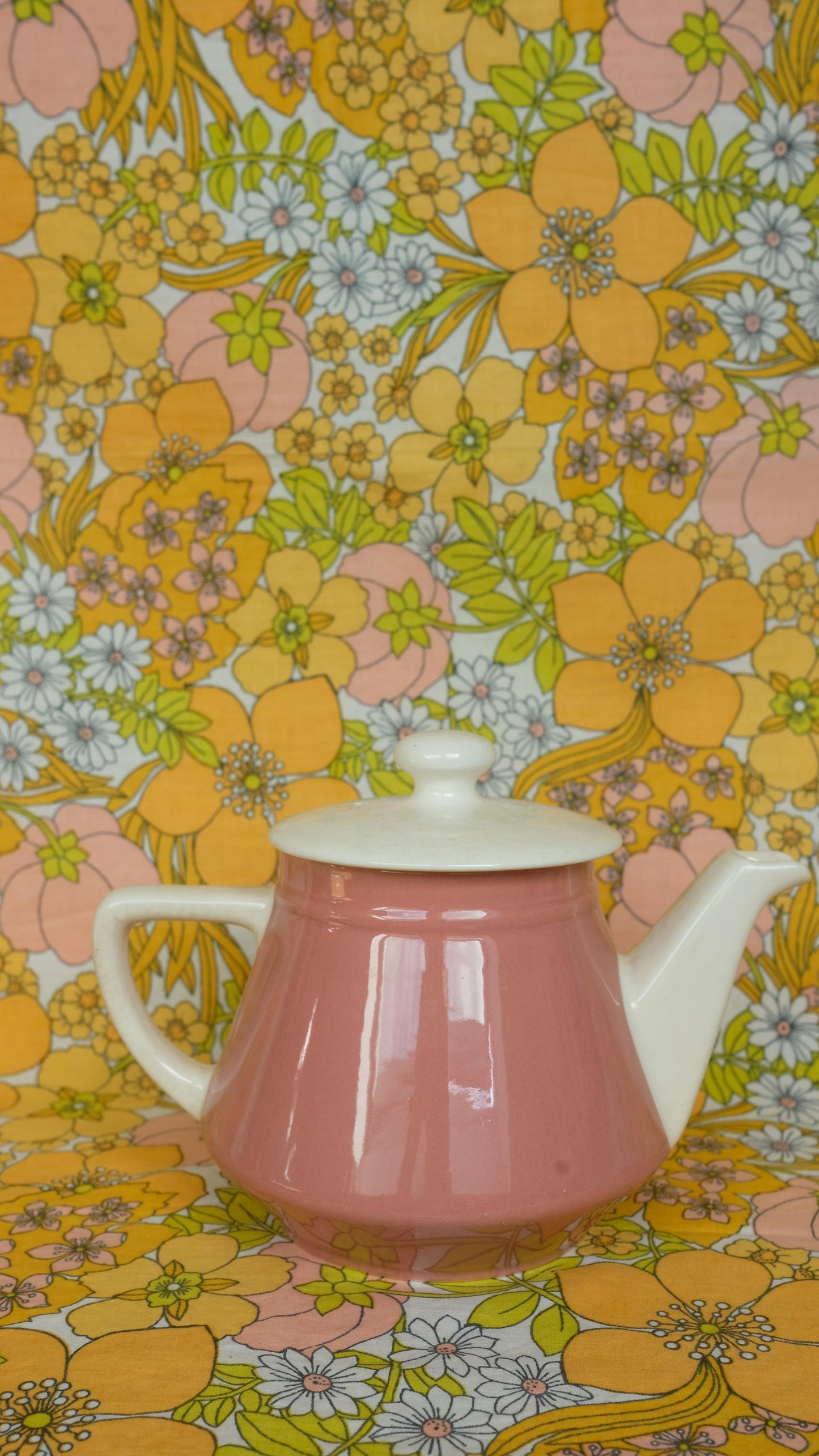 Théière Salam de Villeroy&Boch coloris framboise
