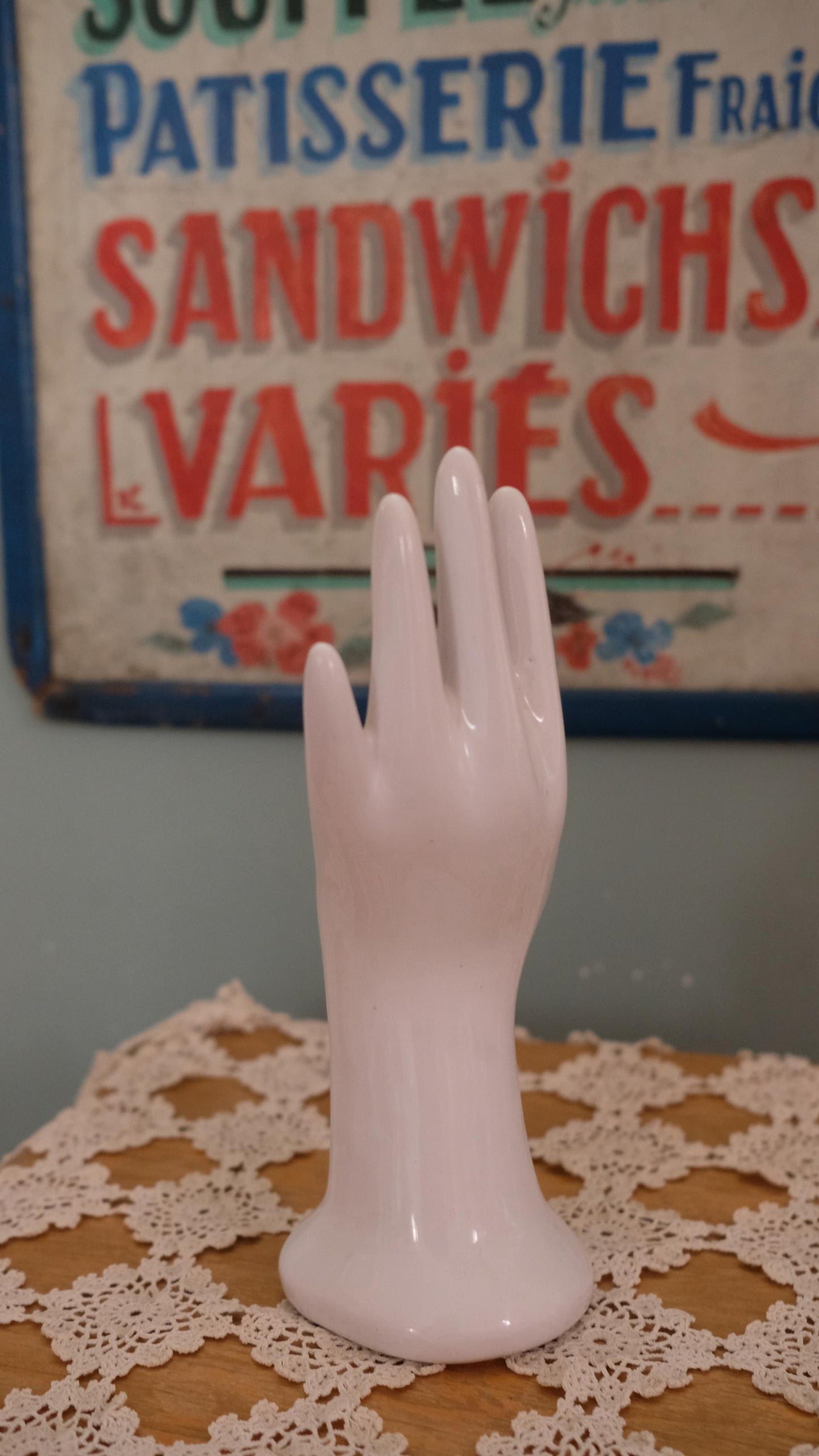 Baguier/soliflore vintage en forme de main