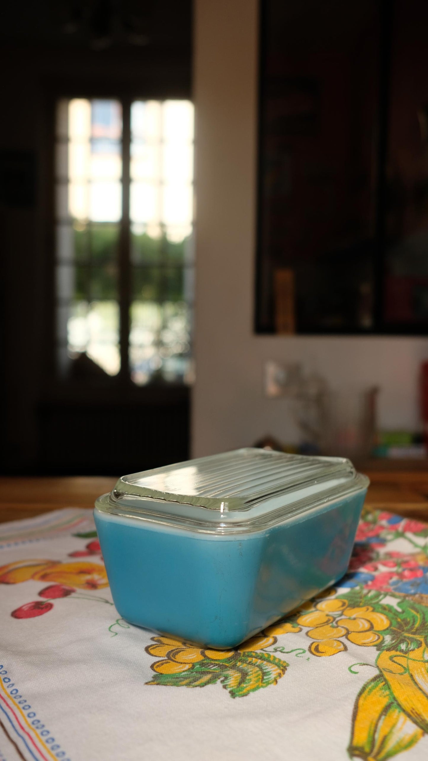 Beurrier vintage en pyrex made in USA