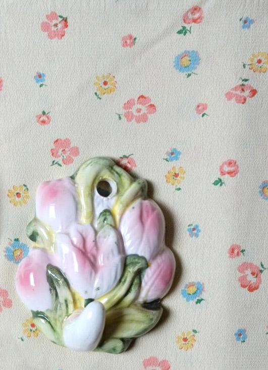 Patère fleurs en céramique
