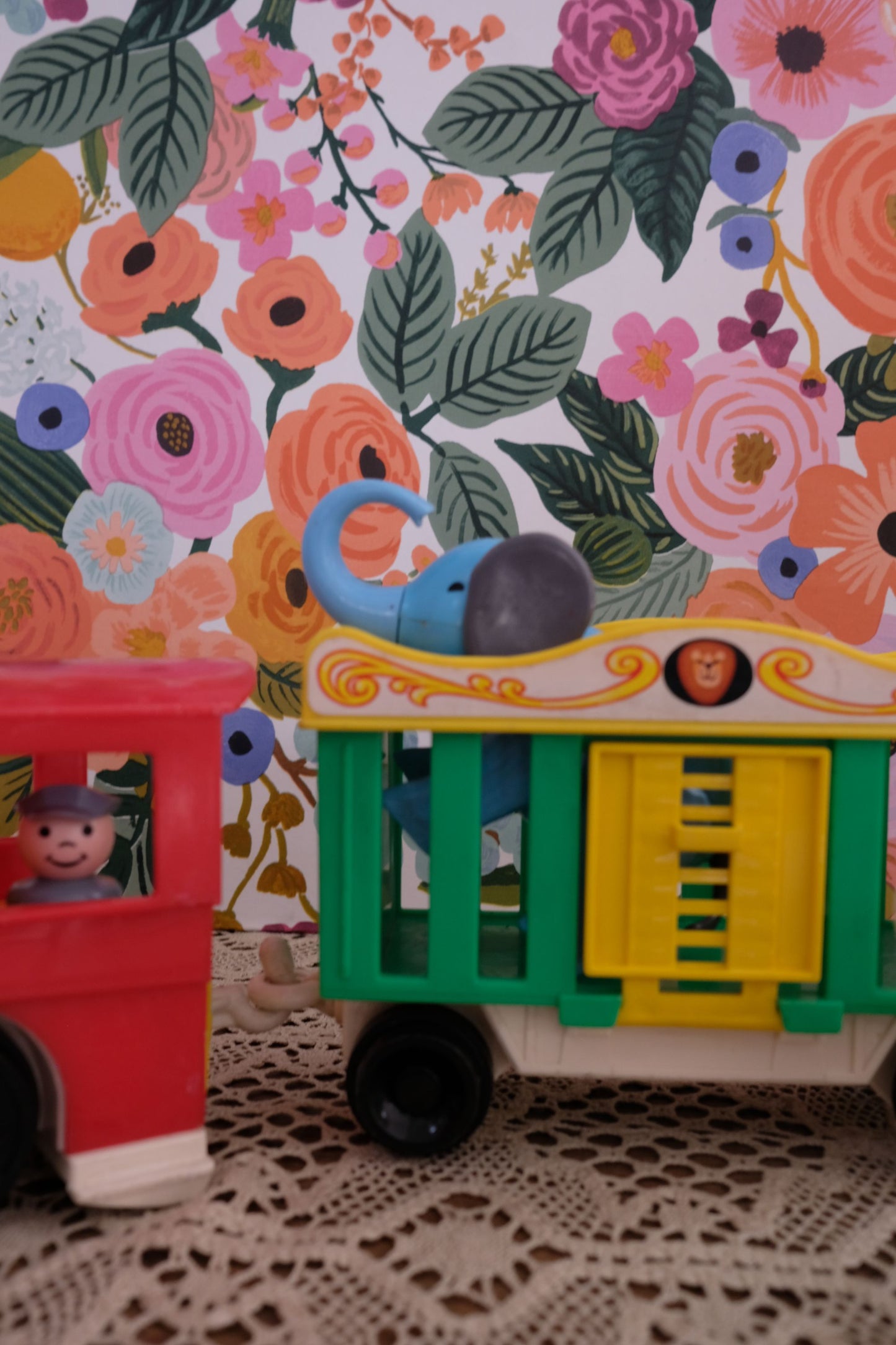 Train fisher price