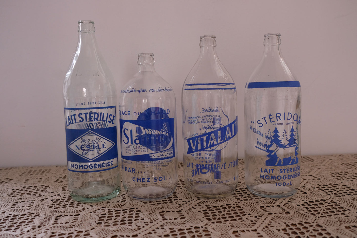 Bouteilles de lait publicitaires