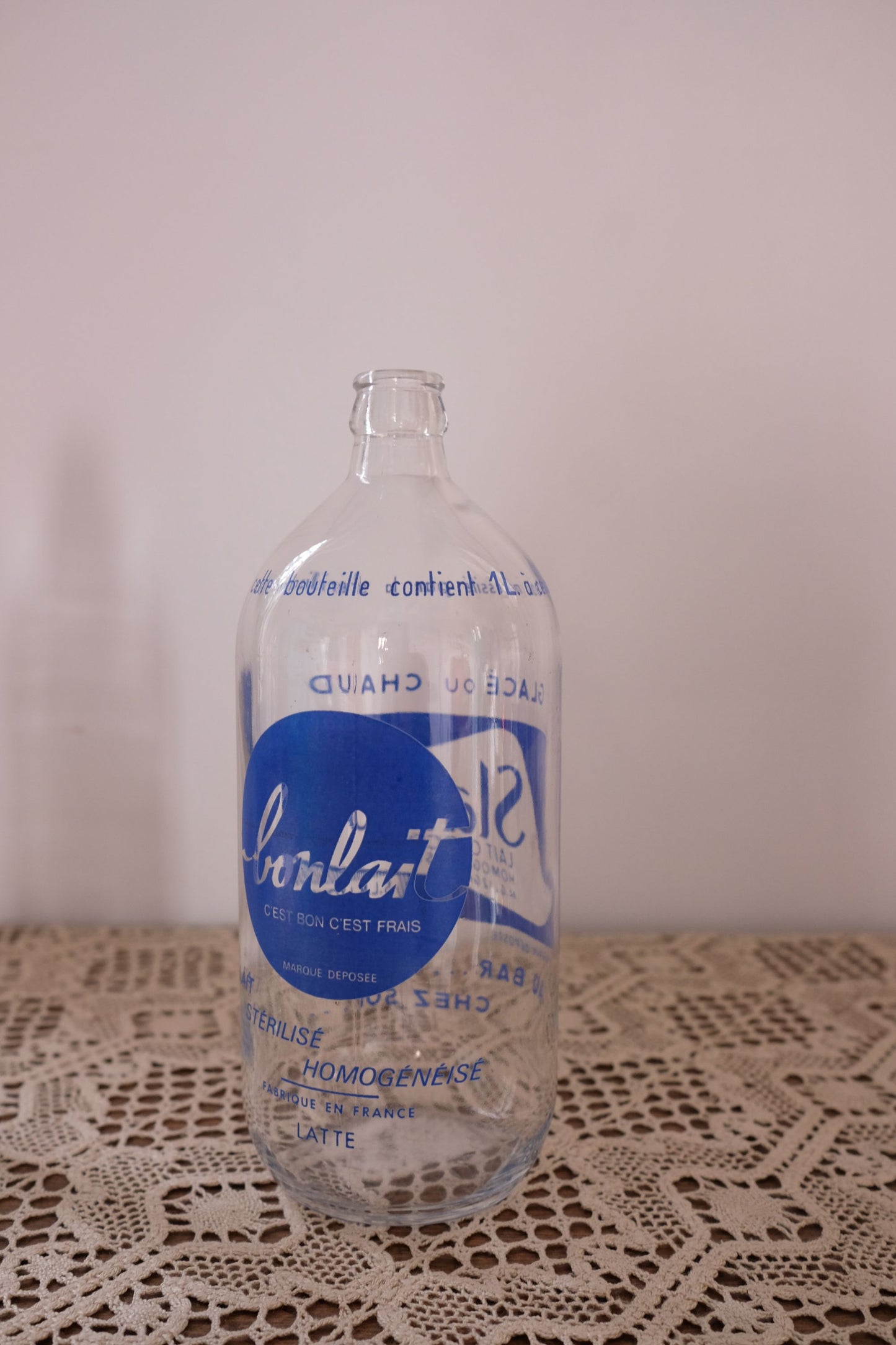 Bouteilles de lait publicitaires