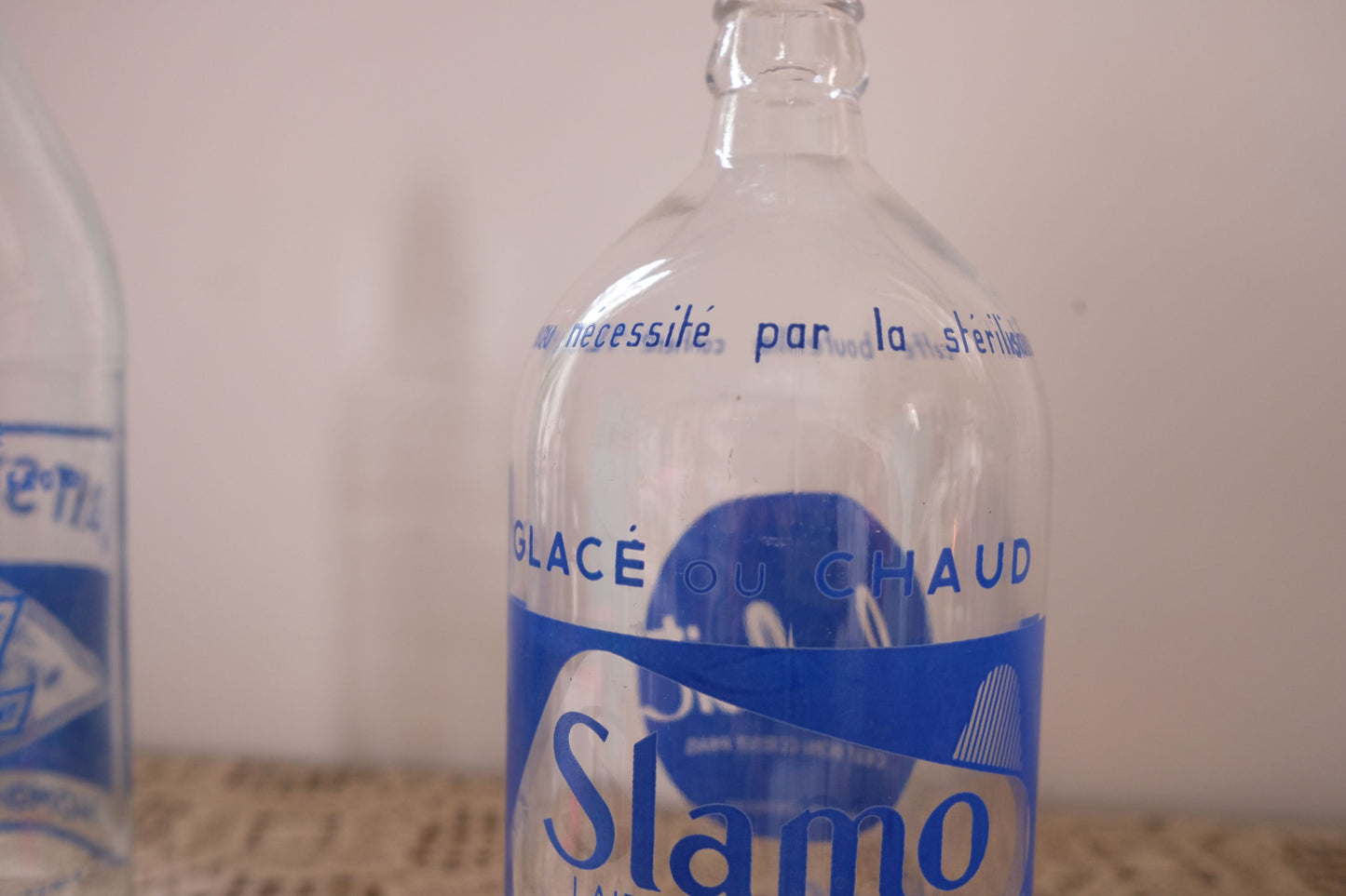Bouteilles de lait publicitaires