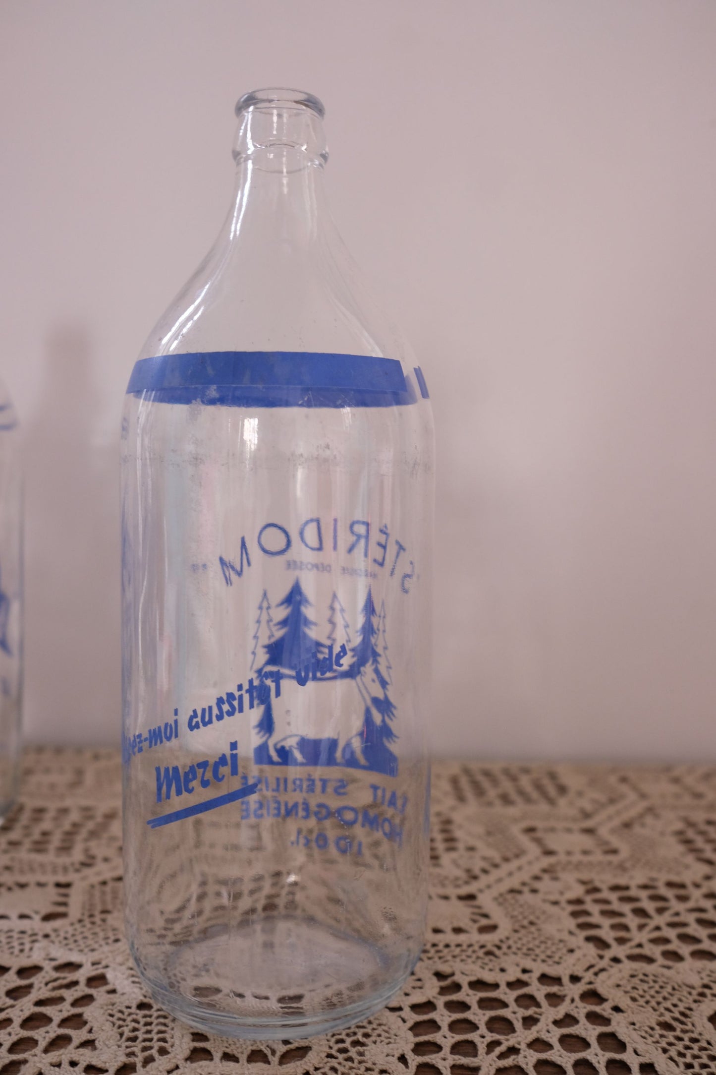 Bouteilles de lait publicitaires