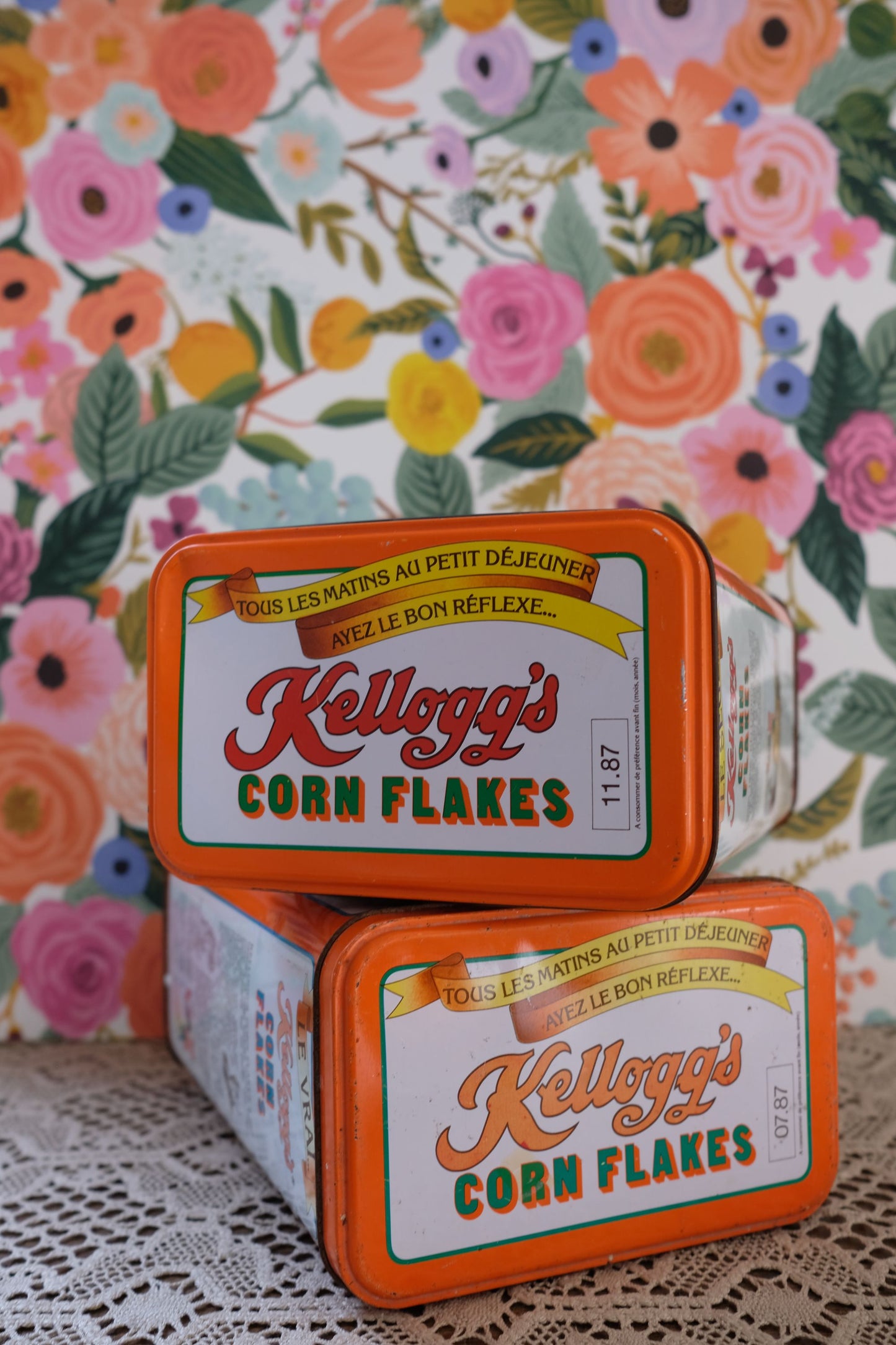 Boite de corn flakes en métal