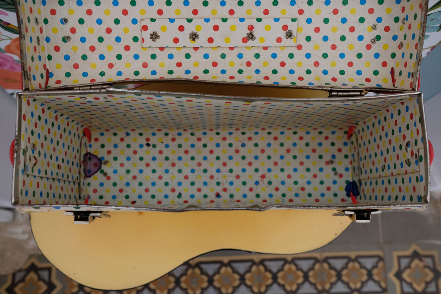 Valise en carton Mickey