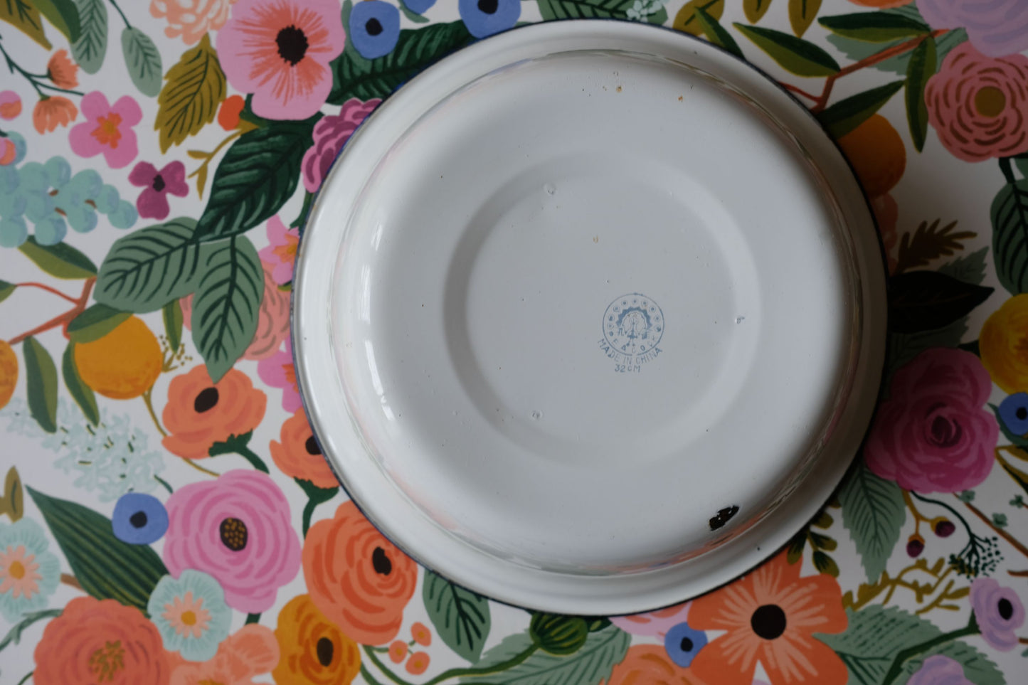 Bassine émaillée 30 cm numéro 1