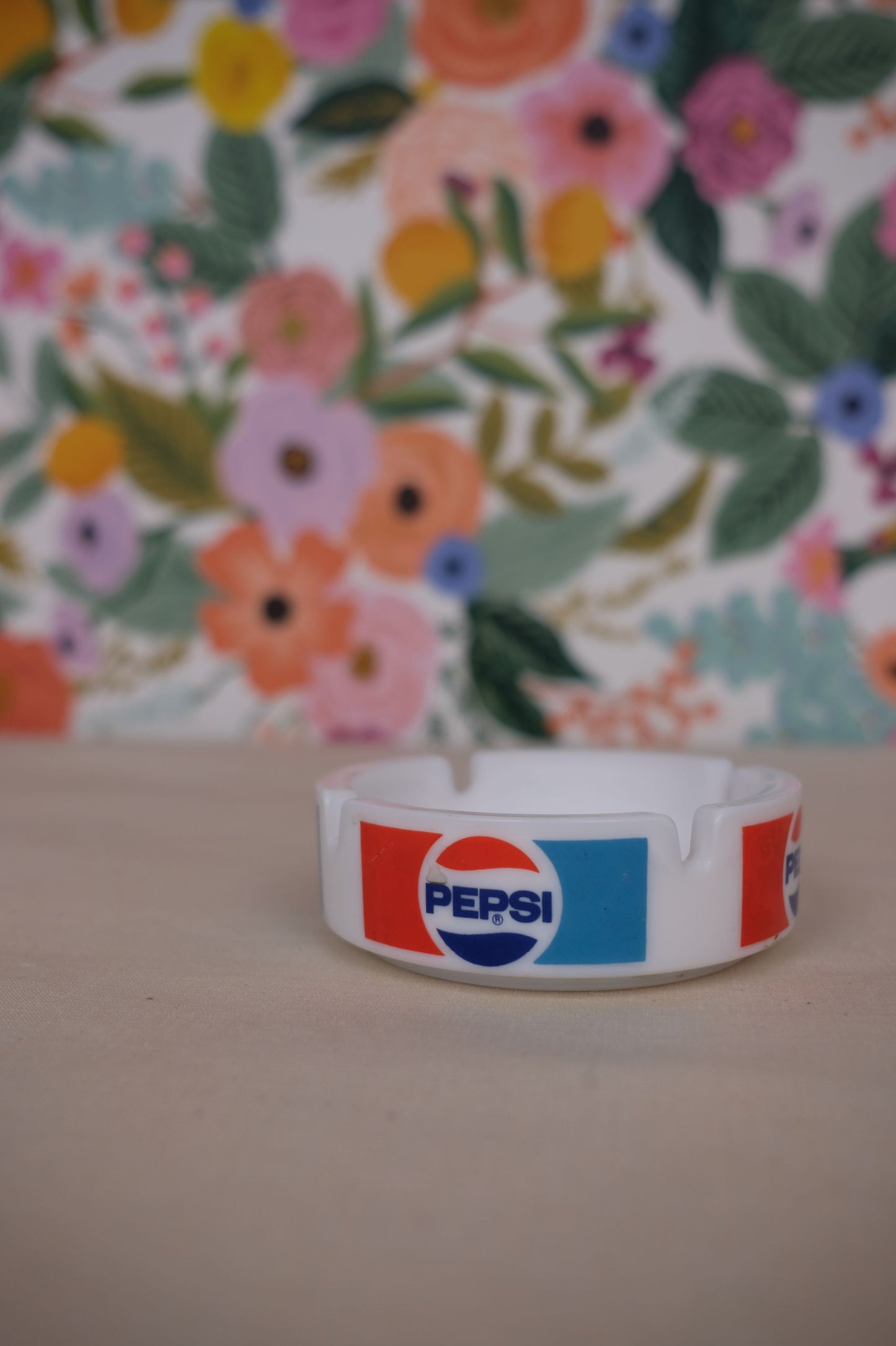 Cendrier Pepsi en opaline