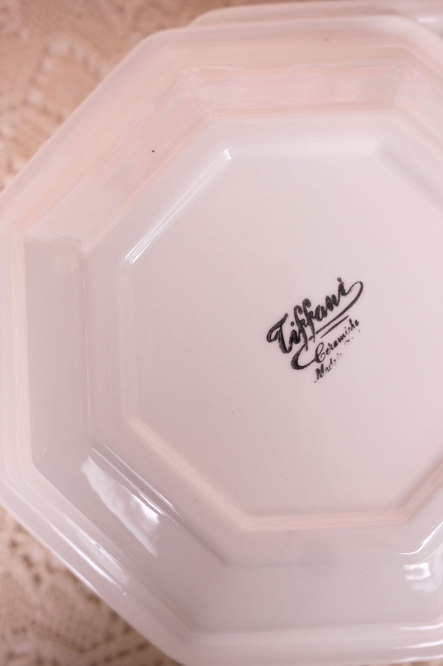 Assiettes creuses à motif coeurs