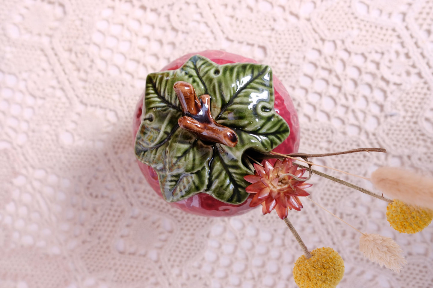 Pot Barbotine en forme de fraise