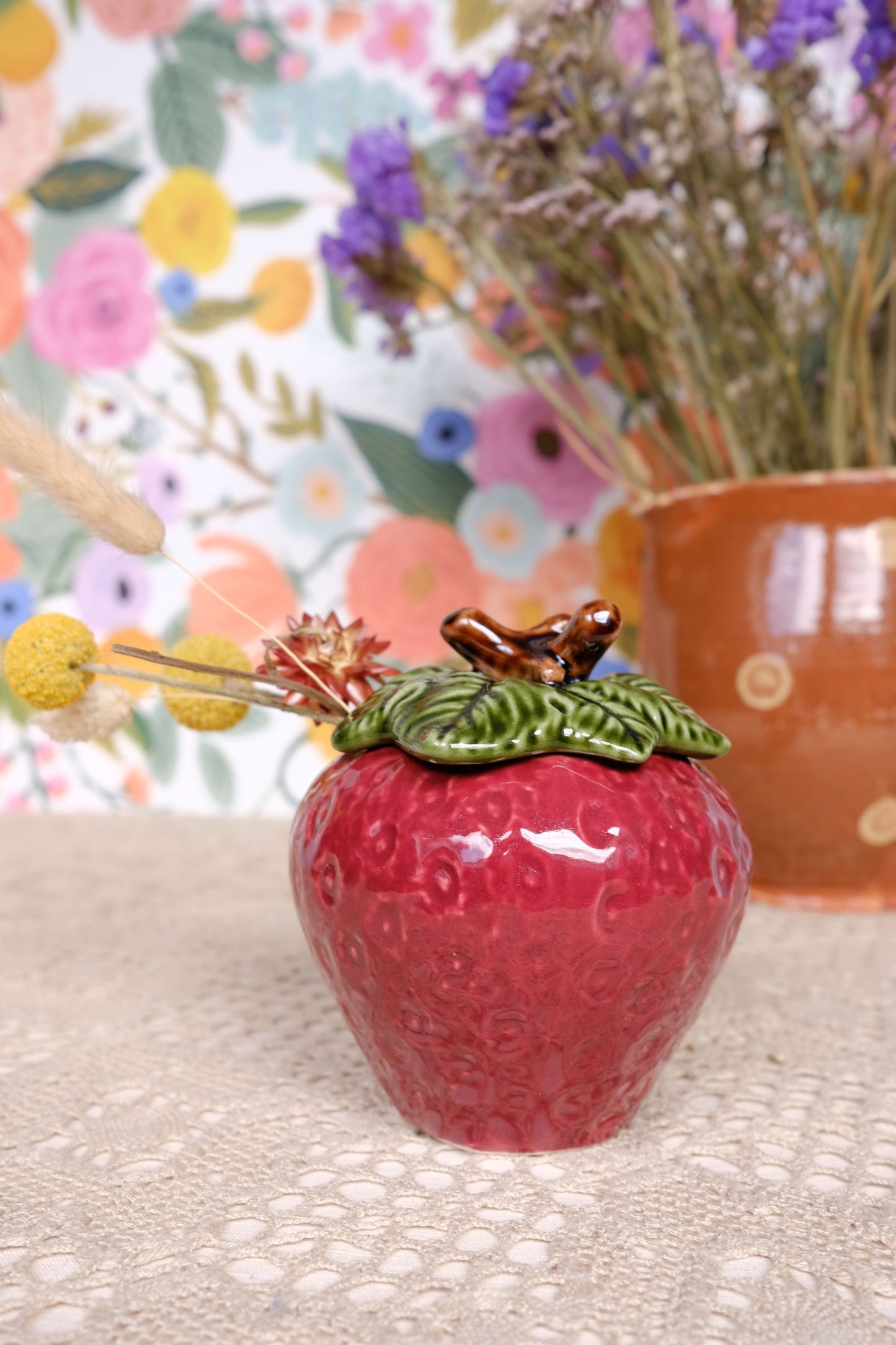 Pot Barbotine en forme de fraise