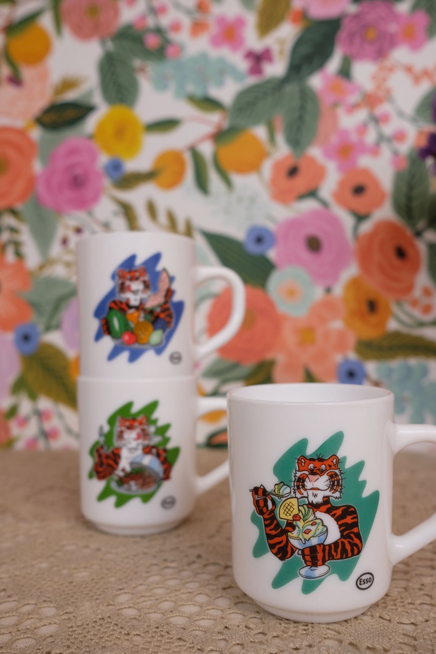 Mugs publicitaires esso