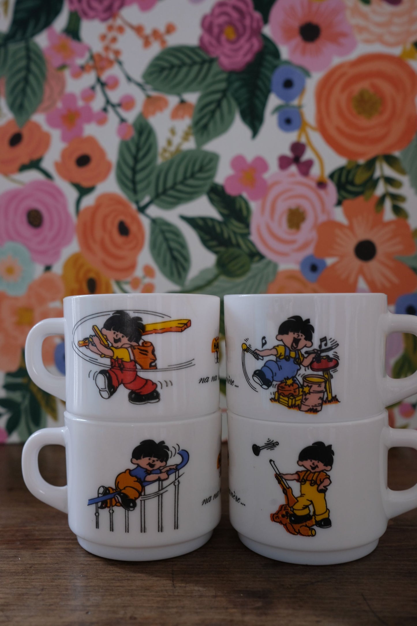 Ensemble de quatre tasses publicitaires haribo