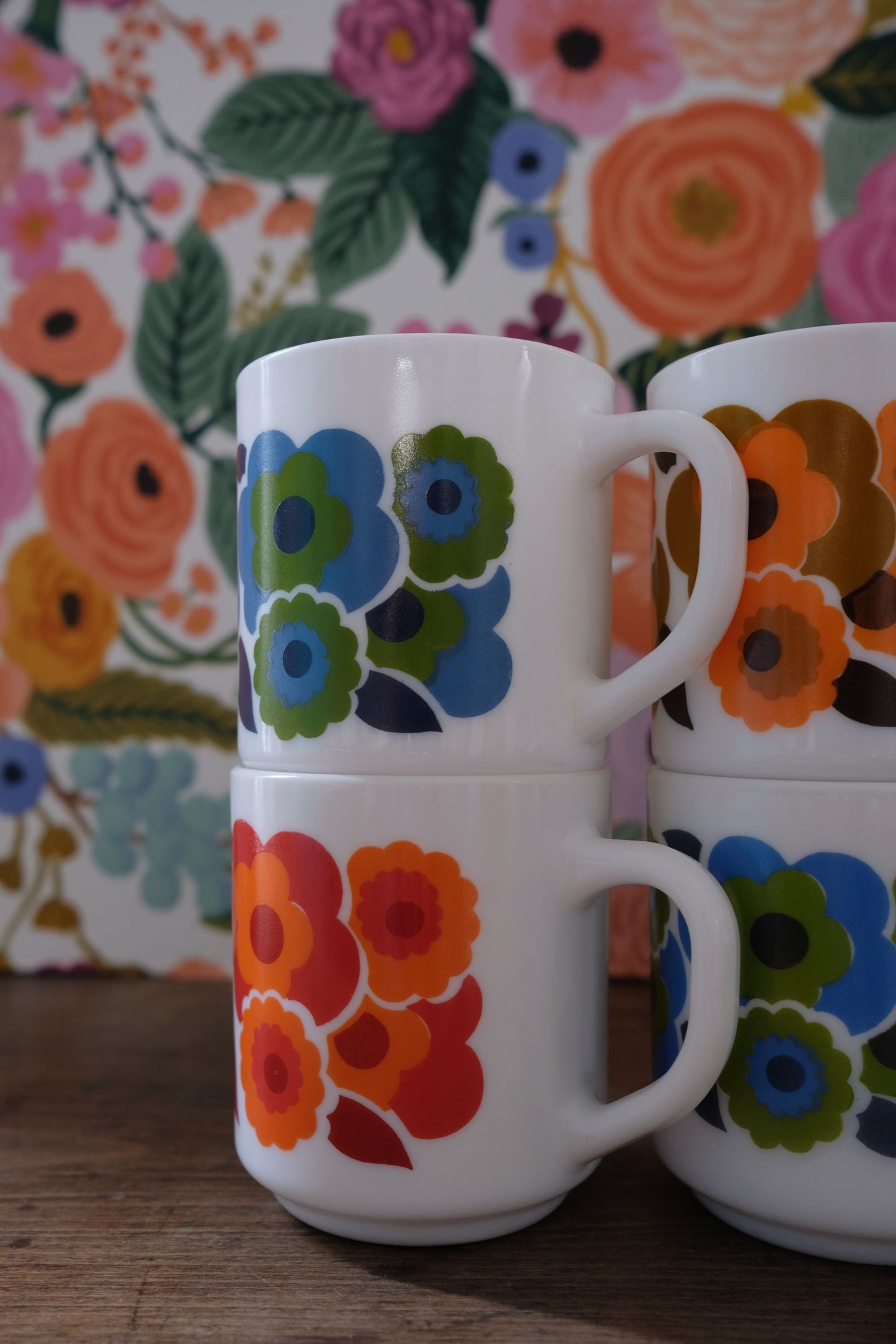 Ensemble de quatre mugs Lotus