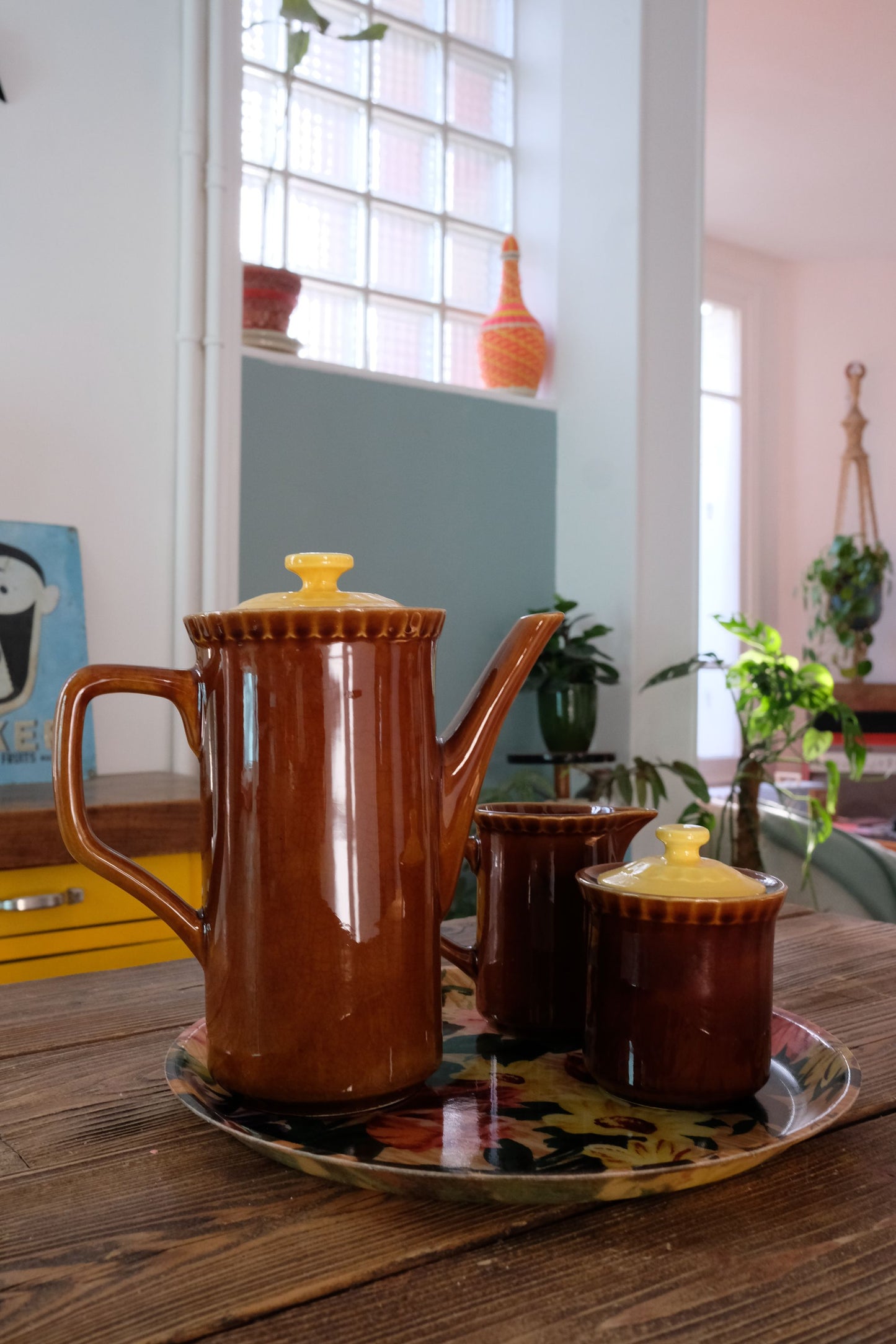 Cafetiere Digoin Sarreguemine, pot à lait et sucrier assorti