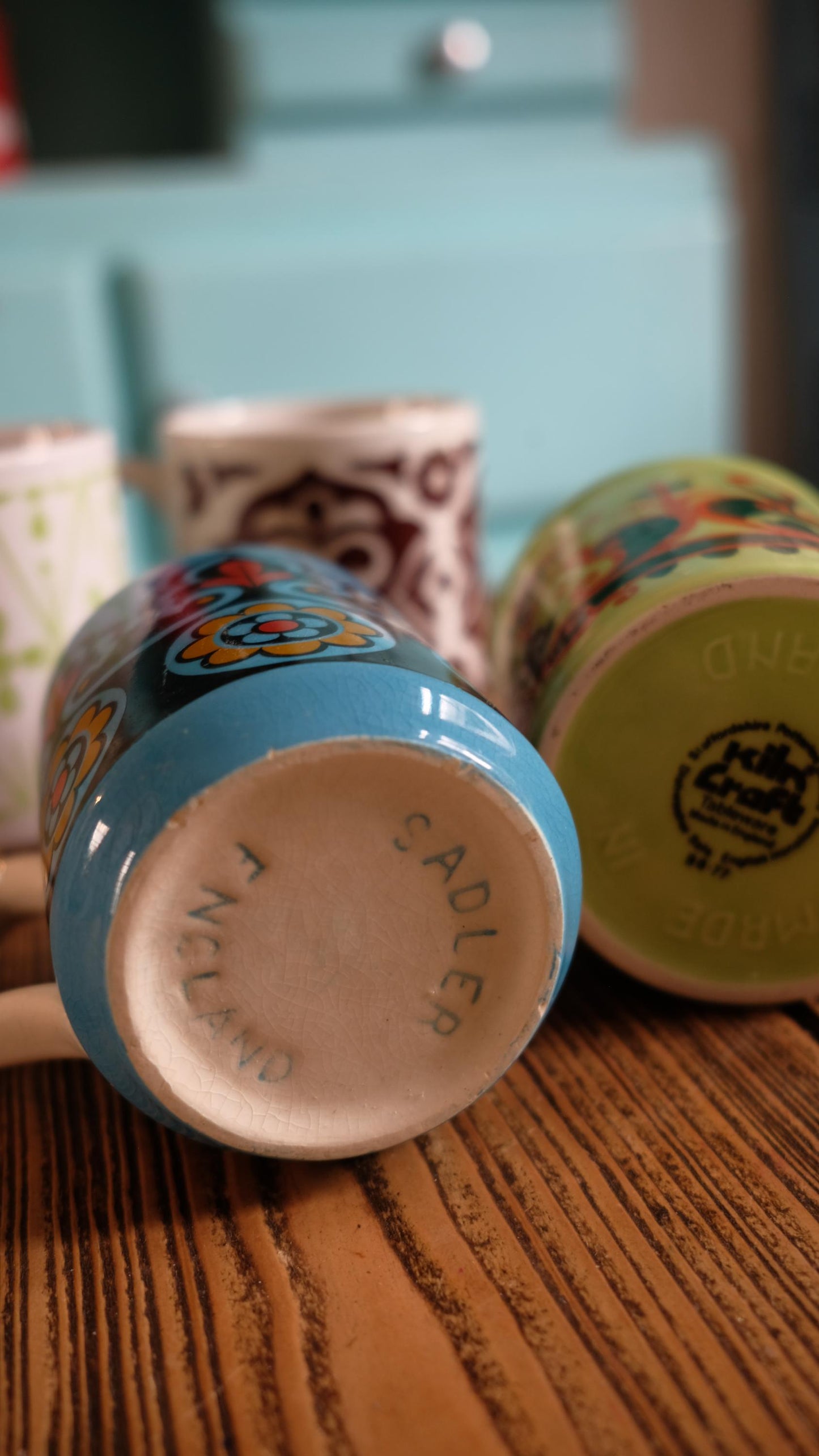 Mot de 4 mugs vintage made in England