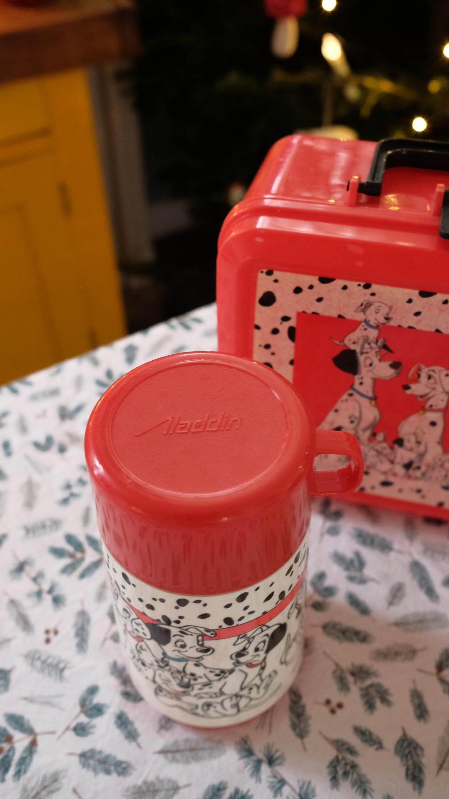 Lunch box vintage de la marque Aladin USA