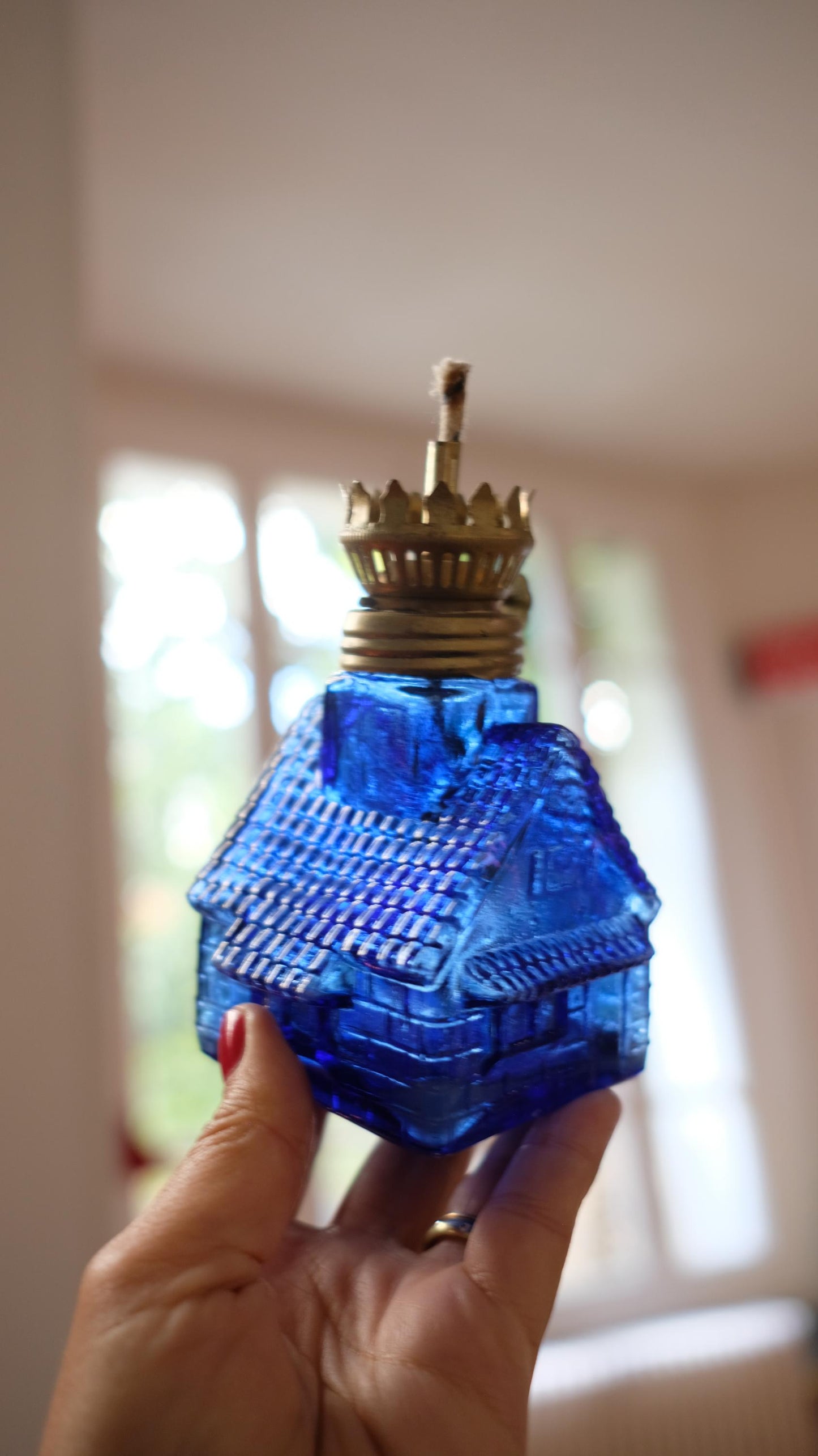 Lampe à huile vintage en forme de petite maisons