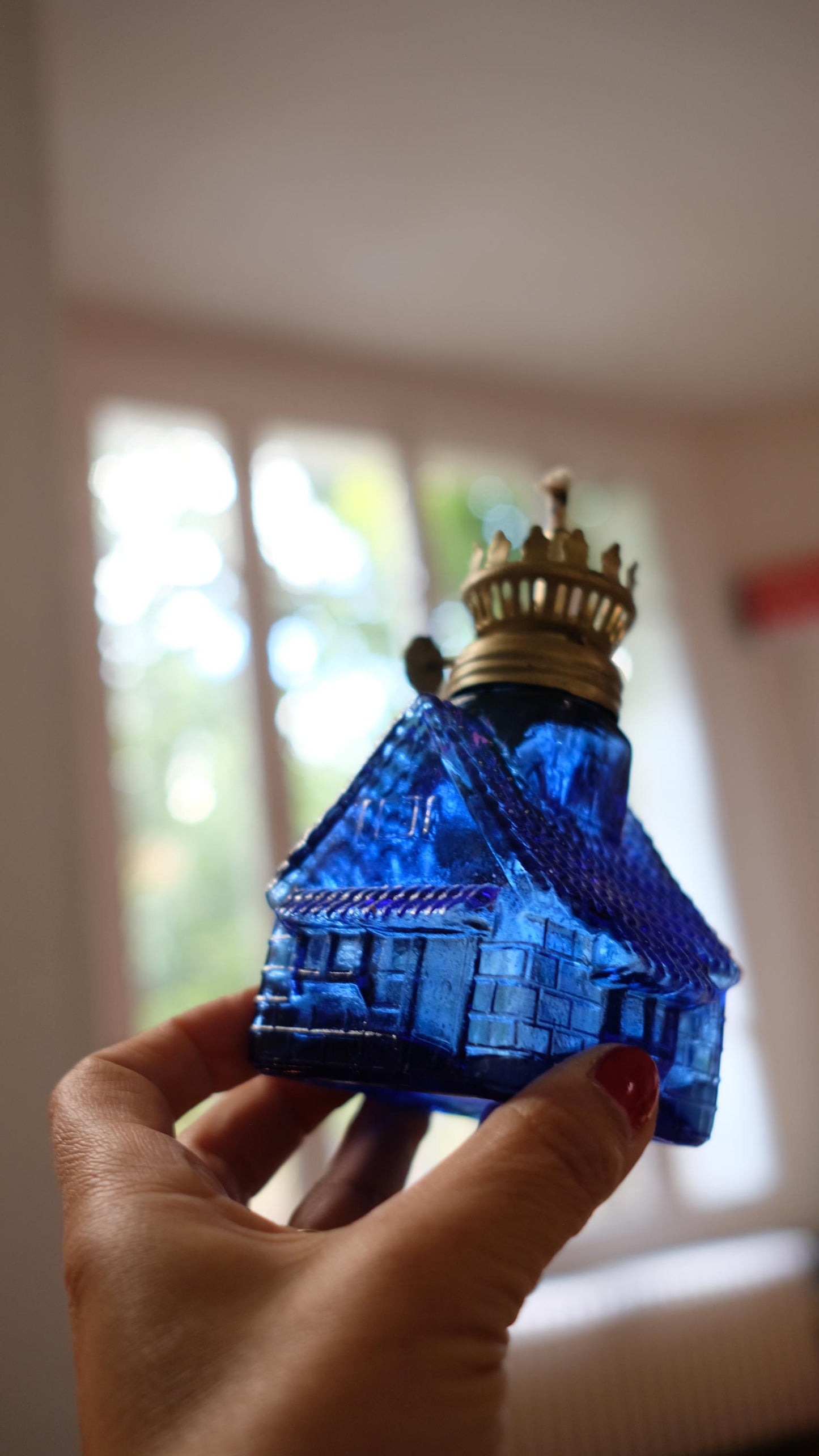 Lampe à huile vintage en forme de petite maisons