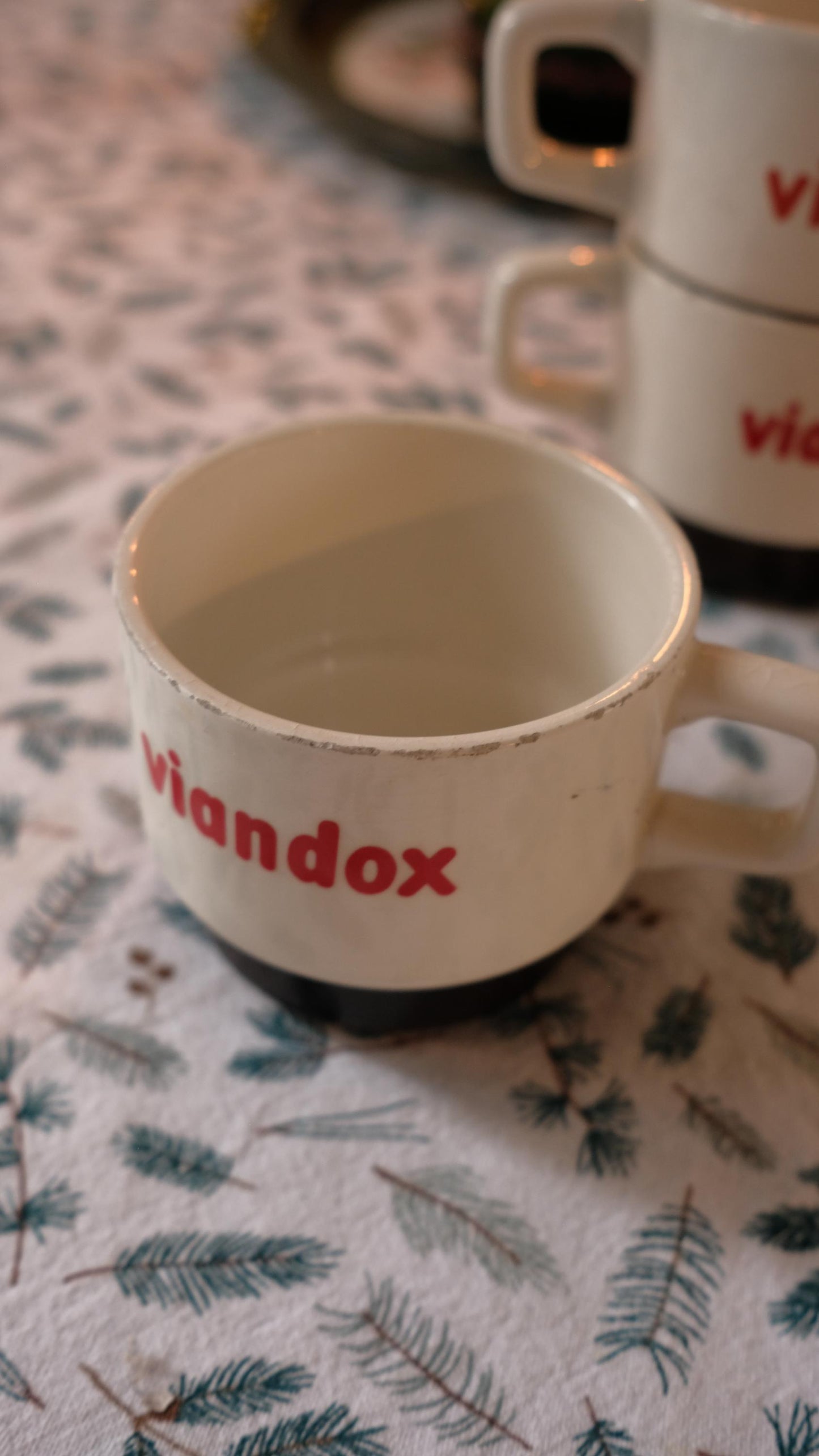 Lot de trois tasses viandox vintage
