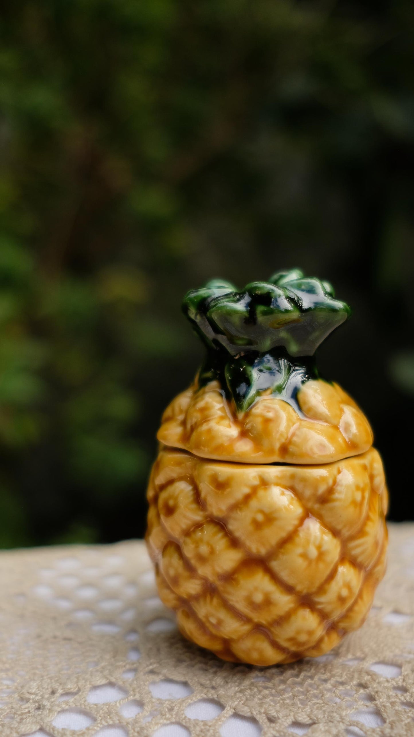 Boîte/Moutardier/sucrier vintage en forme d'ananas