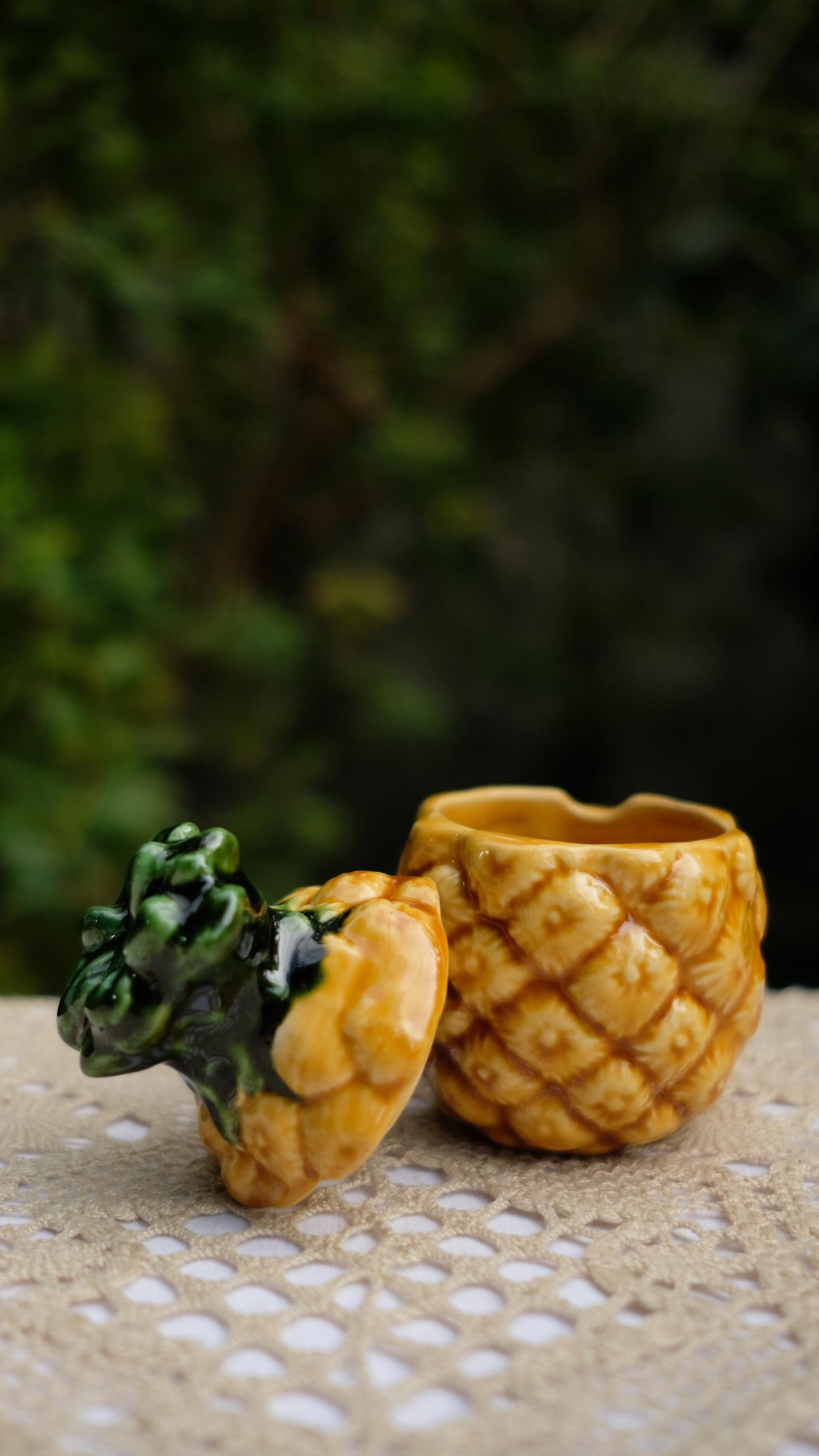 Boîte/Moutardier/sucrier vintage en forme d'ananas