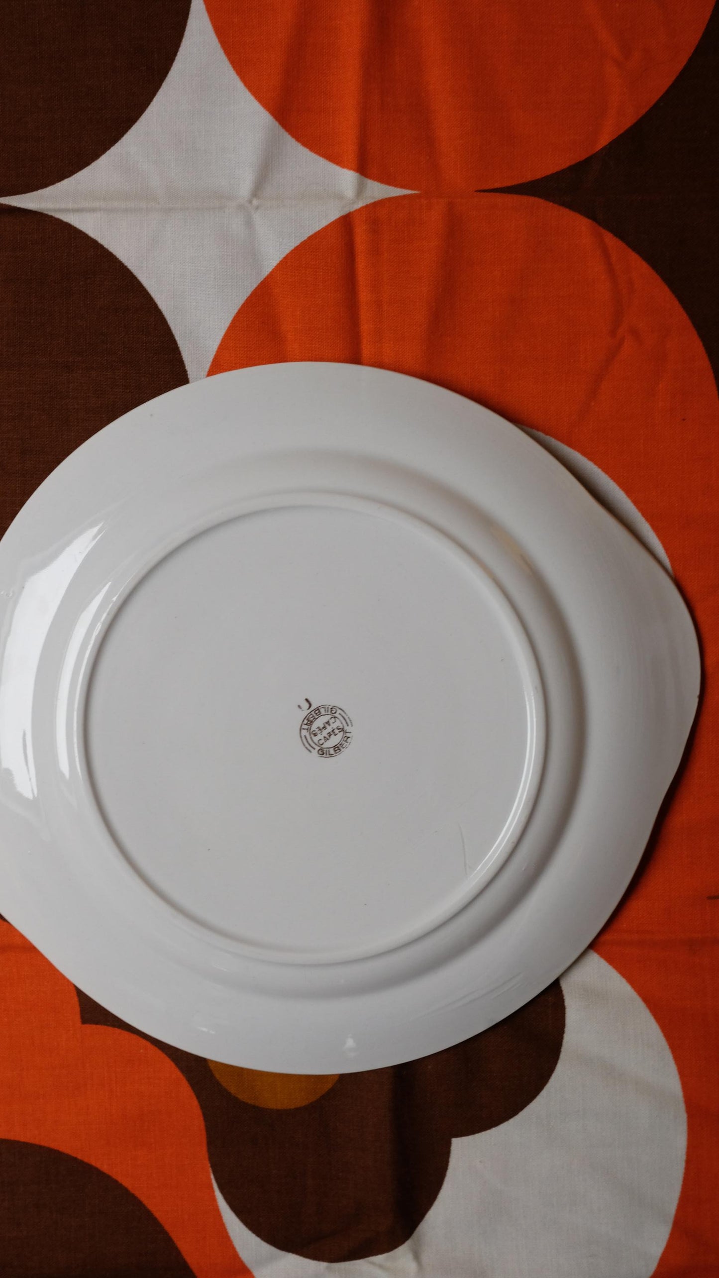 Grand plat "café Gilbert" en porcelaine