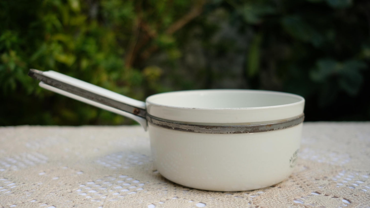 Casseroles en Alluminite Frugier vintage