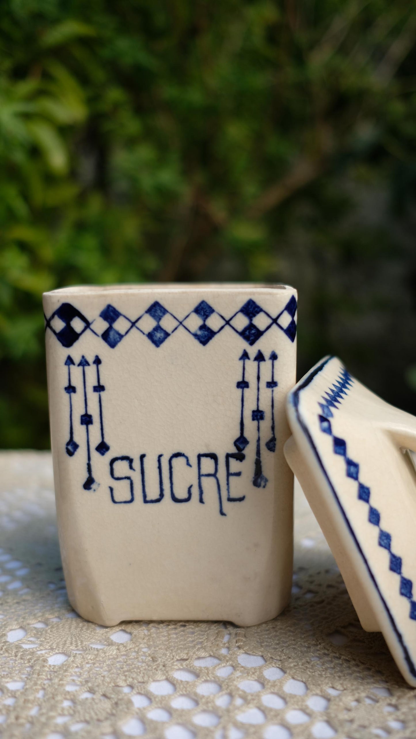 Lot de deux pots en grès vintage