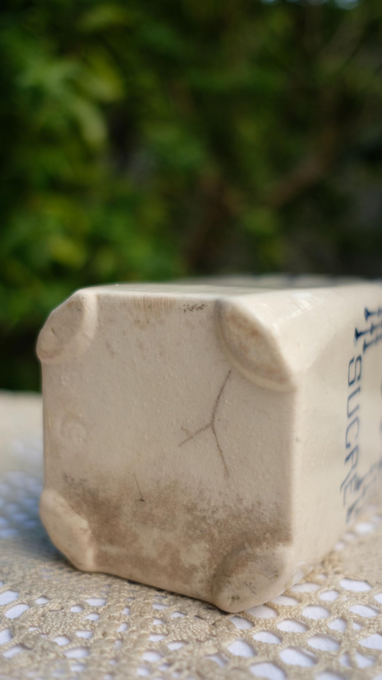 Lot de deux pots en grès vintage