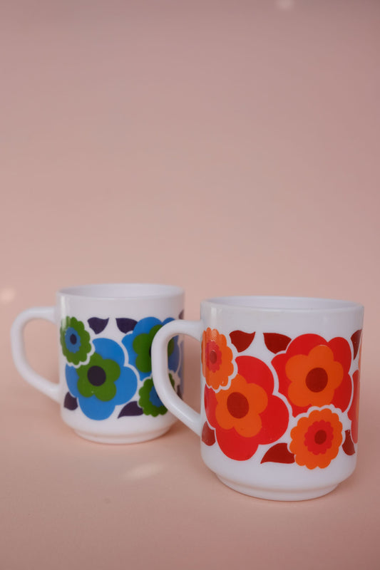 Mugs en arcopal modèle Lotus