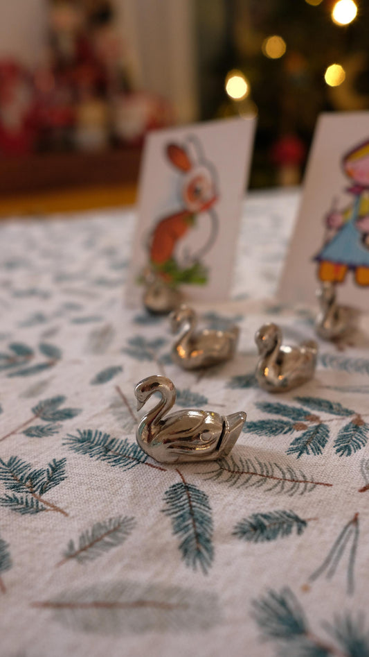 Marque place vintage en métal argenté en forme de cygne