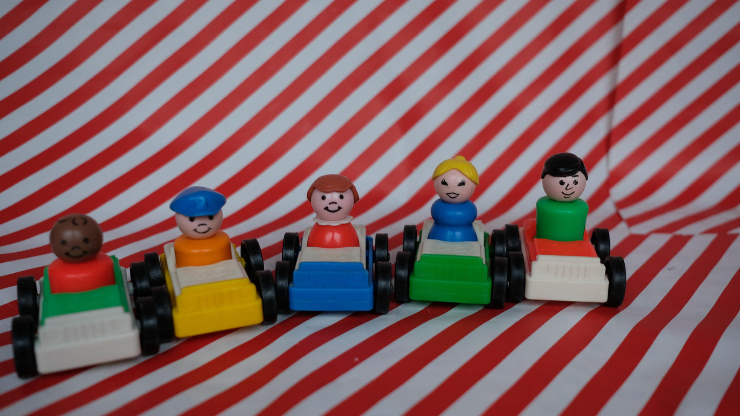 Petites voitures fisher price little people