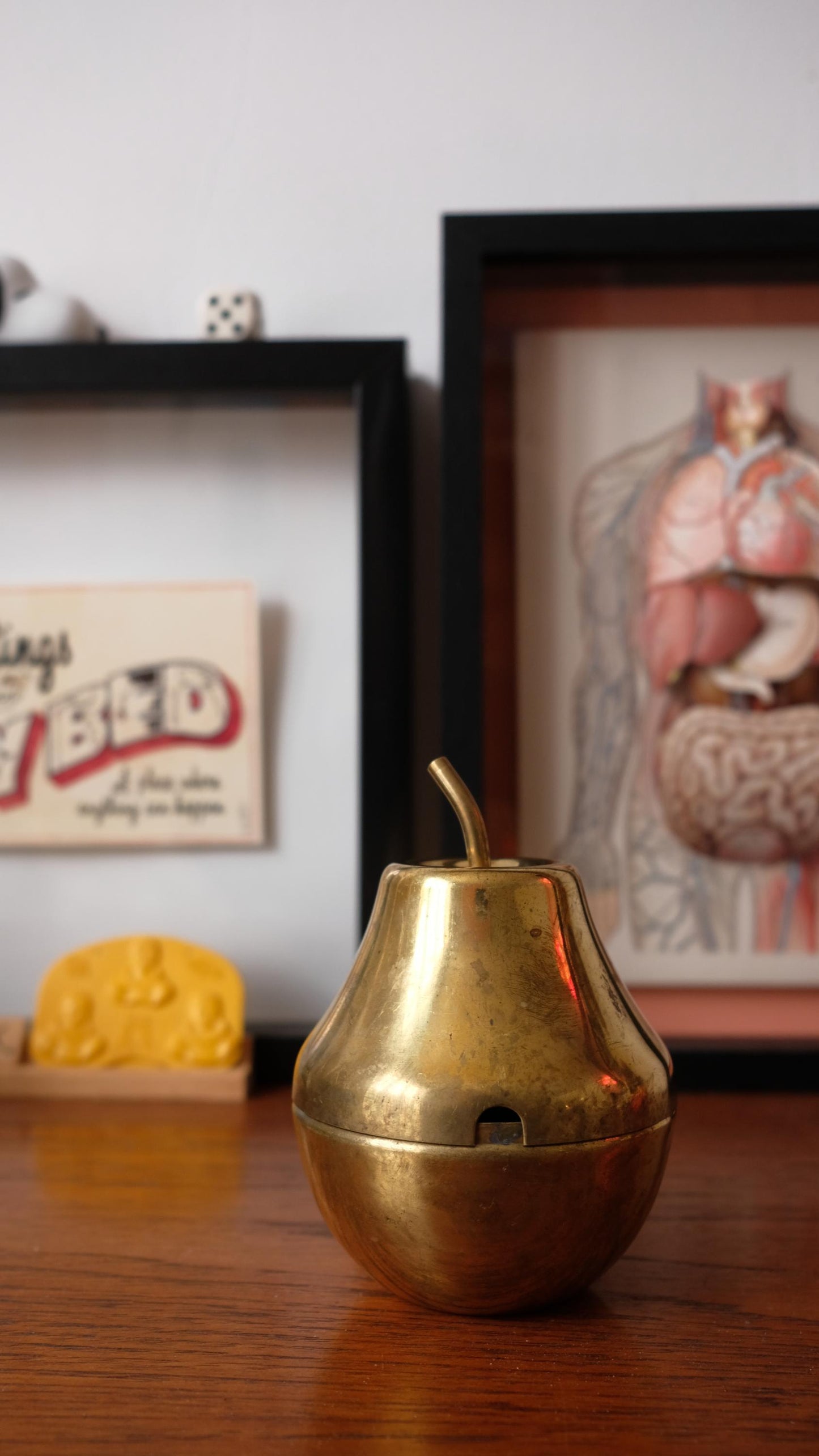 Boîte poire vintage en laiton
