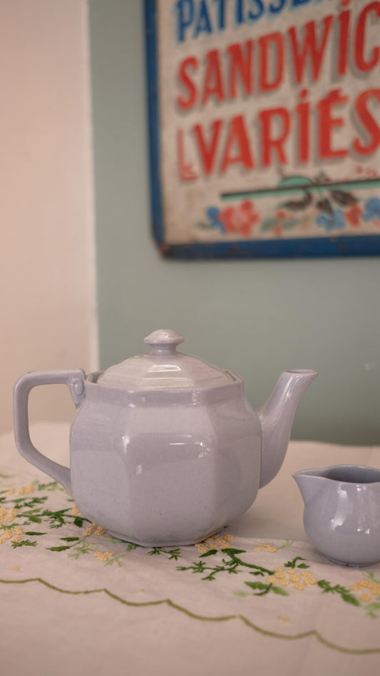 Théière une personne Villeroy&Boch vintage et petit pot à lait