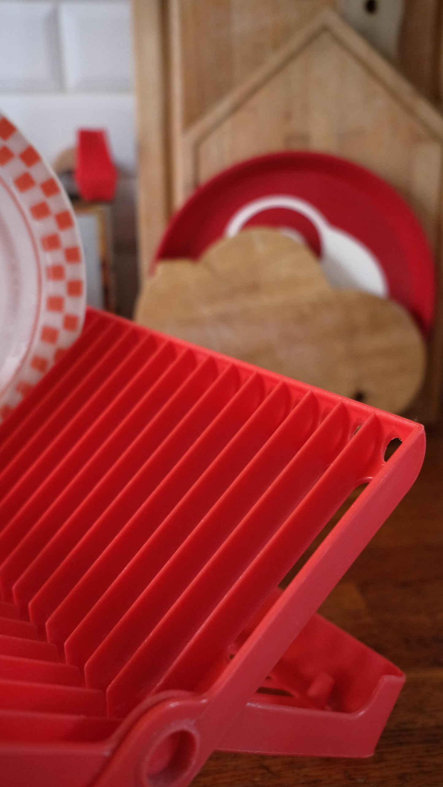 Egouttoir vintage en plastique années 70