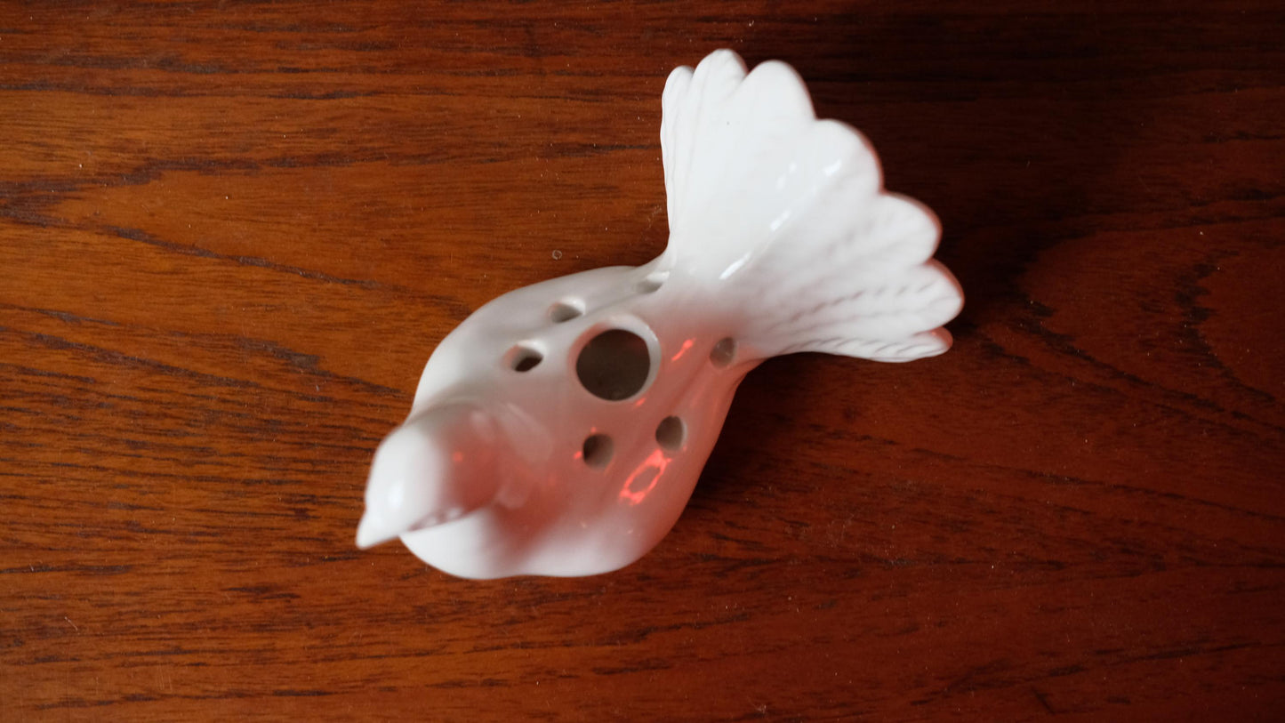 Pique fleurs vintage zoomorphe en forme de tourterelle