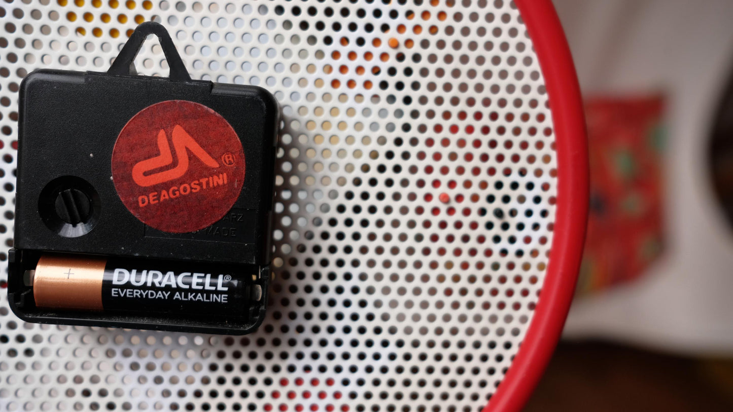 Horloge murale vintage années 80 attribuée à Furio Minuti pour Deagostini